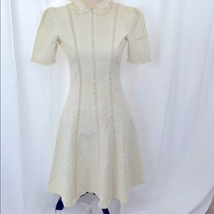 Vintage white dress- size small